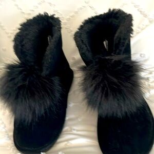 Black suede boots with Pom Pom. Size 8